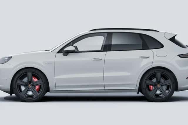 Porsche Cayenne (2025) thumbnail 2