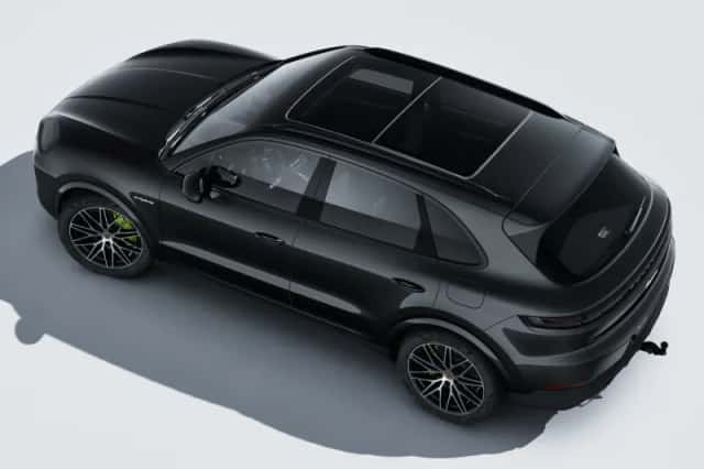 Porsche Cayenne (2025) thumbnail 4