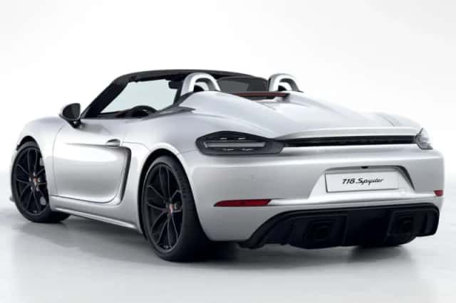 Porsche 718 (2022) thumbnail 2