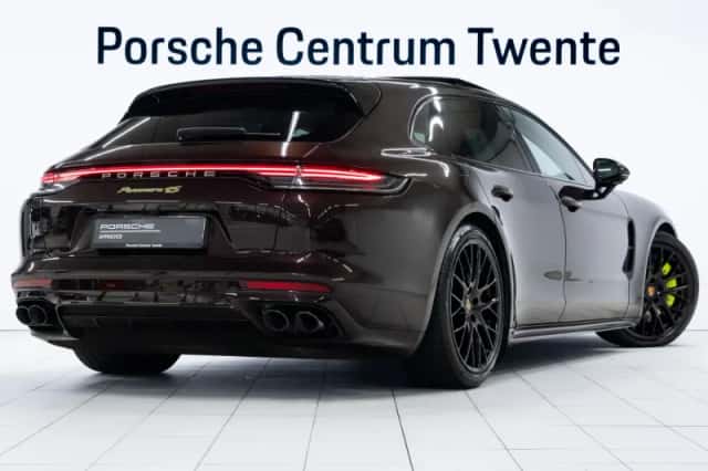 Porsche Panamera (2023) thumbnail 3