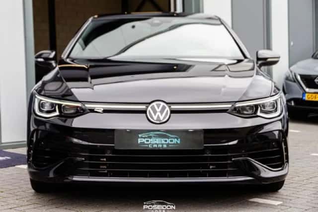 Volkswagen Golf (2021) thumbnail 2