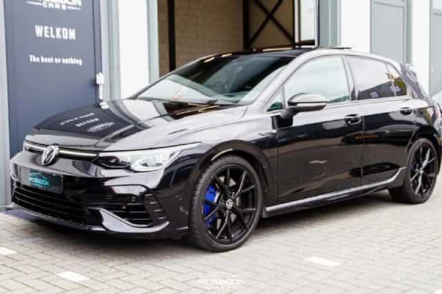 Volkswagen Golf (2021) thumbnail 3