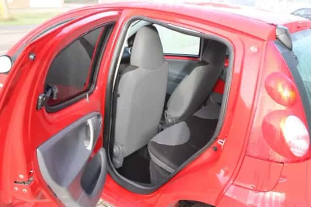 Peugeot 107 (2007) thumbnail 4