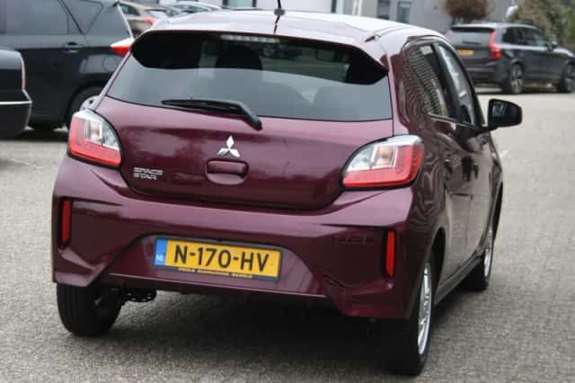 Mitsubishi Space Star (2021) thumbnail 5