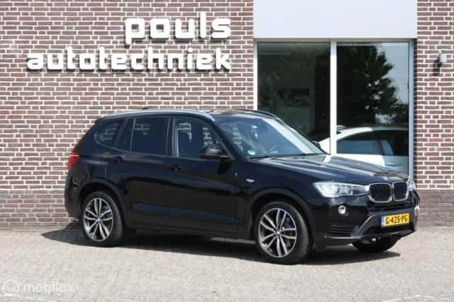 BMW X3 (2016) thumbnail 1