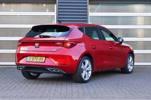 SEAT Leon (2021) thumbnail 2