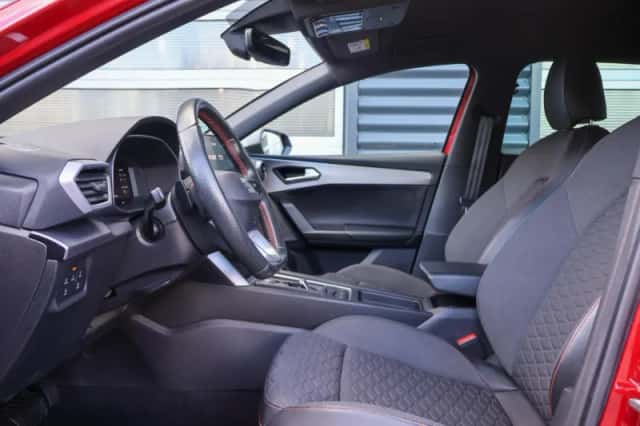 SEAT Leon (2021) thumbnail 4