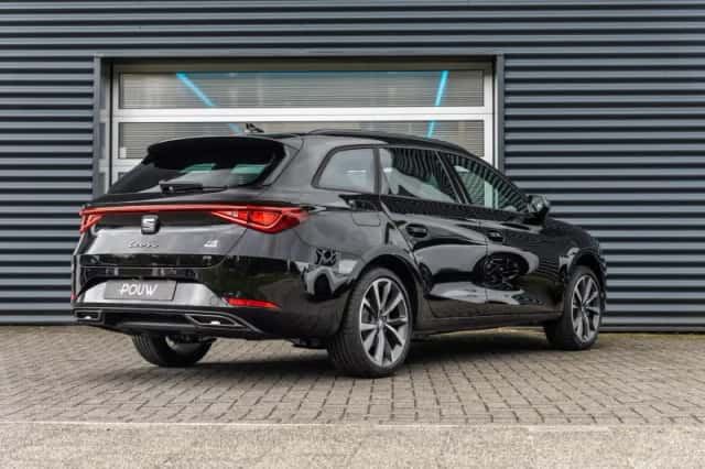 SEAT Leon Sportstourer (2026) thumbnail 2