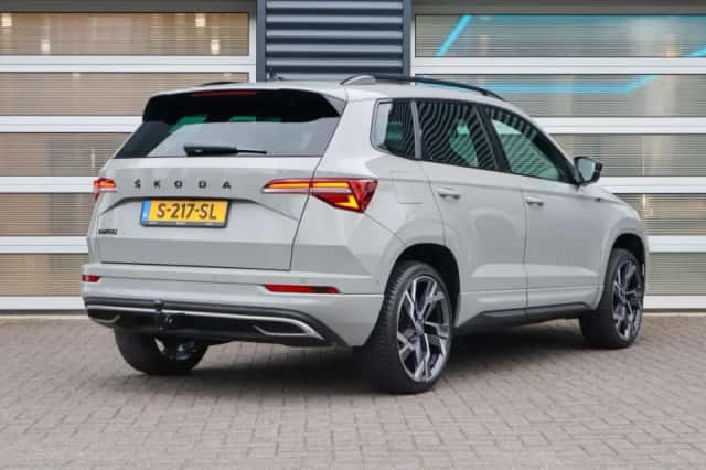 Škoda Karoq (2023) thumbnail 2