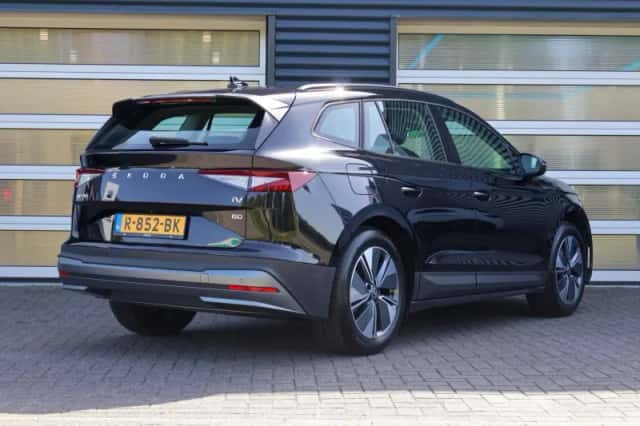 Škoda Enyaq (2022) thumbnail 2