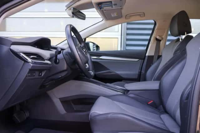 Škoda Enyaq (2022) thumbnail 4