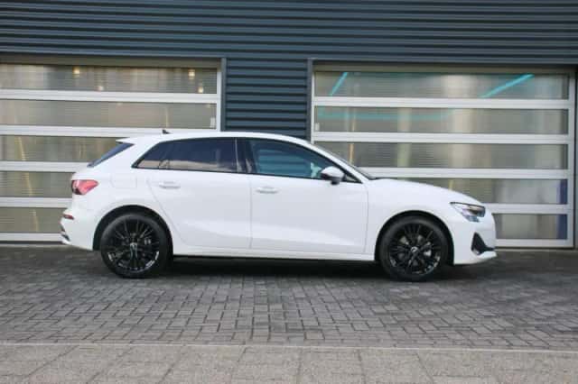 Audi A3 (2026) thumbnail 2