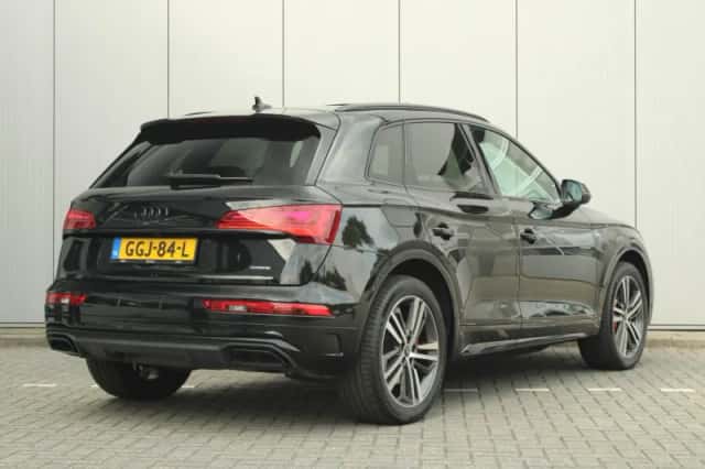 Audi Q5 (2024) thumbnail 2