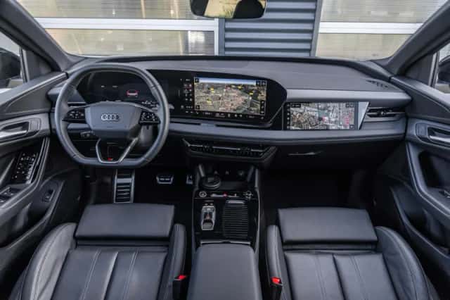 Audi Q6 e-tron (2025) thumbnail 5
