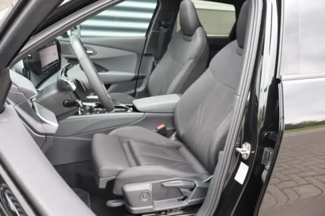 Audi Q3 (2026) thumbnail 4