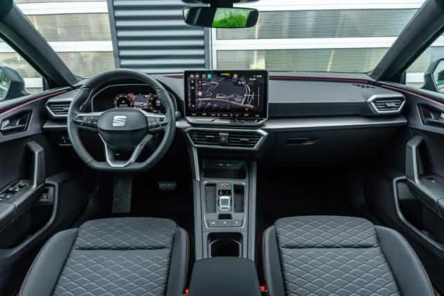 SEAT Leon Sportstourer (2026) thumbnail 5