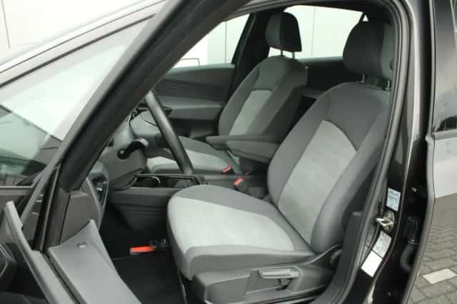 Volkswagen ID.3 (2020) thumbnail 4