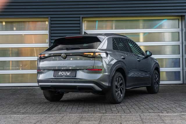 Volkswagen T-Roc (2026) thumbnail 2
