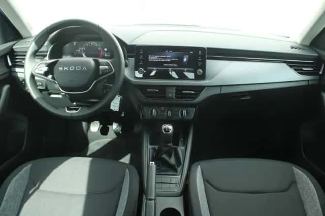Škoda Kamiq (2025) thumbnail 5