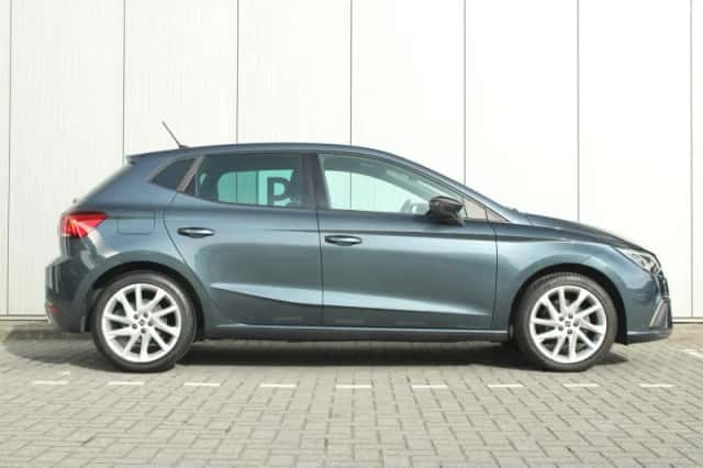 SEAT Ibiza (2024) thumbnail 3