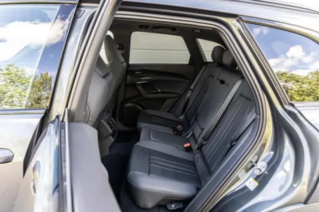 Audi Q5 (2026) thumbnail 6