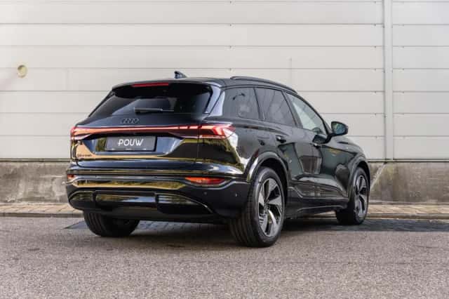Audi Q6 e-tron (2026) thumbnail 2
