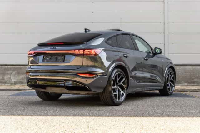 Audi Q6 e-tron (2025) thumbnail 2