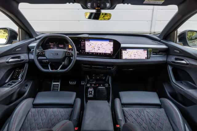 Audi Q6 e-tron (2025) thumbnail 4