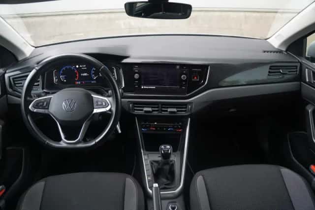 Volkswagen Polo (2022) thumbnail 5
