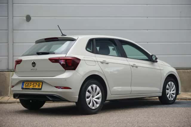 Volkswagen Polo (2024) thumbnail 2