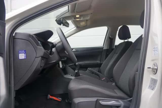Volkswagen Polo (2024) thumbnail 4