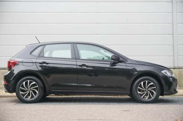 Volkswagen Polo (2023) thumbnail 3
