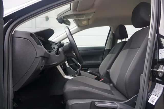 Volkswagen Polo (2023) thumbnail 4