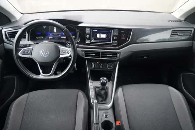 Volkswagen Polo (2023) thumbnail 5