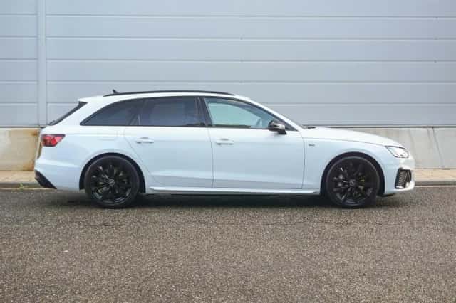 Audi A4 (2024) thumbnail 3