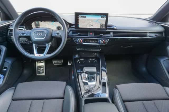 Audi A4 (2024) thumbnail 5