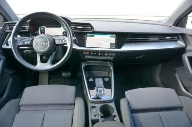 Audi A3 (2021) thumbnail 5