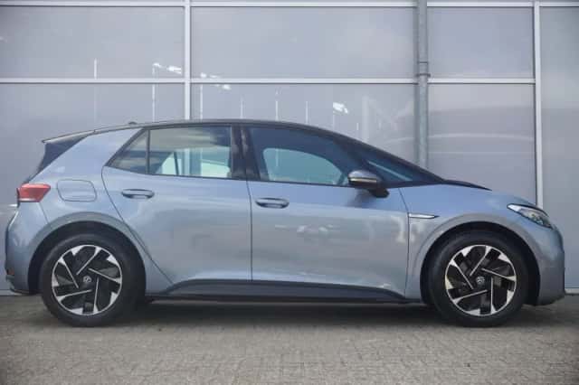Volkswagen ID.3 (2022) thumbnail 3