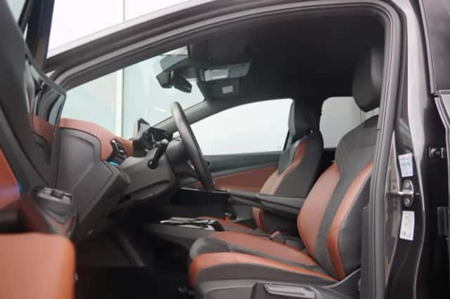 Volkswagen ID.4 (2021) thumbnail 4