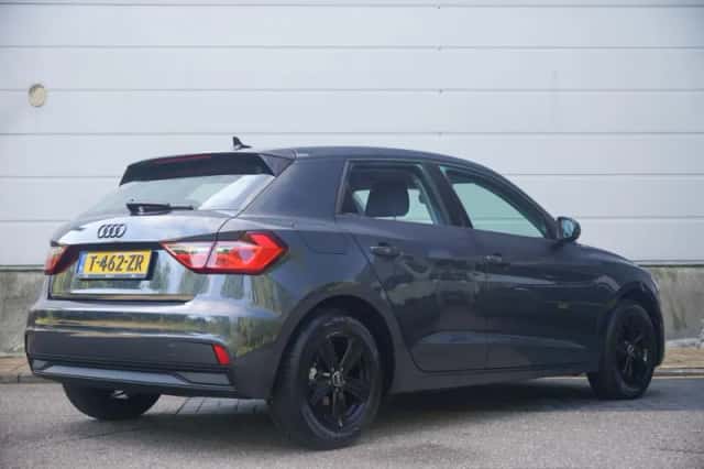 Audi A1 (2023) thumbnail 2