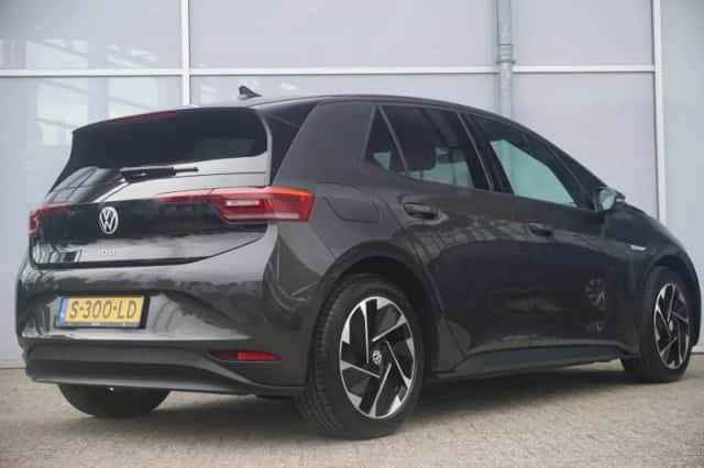 Volkswagen ID.3 (2020) thumbnail 2