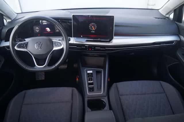 Volkswagen Golf (2026) thumbnail 5