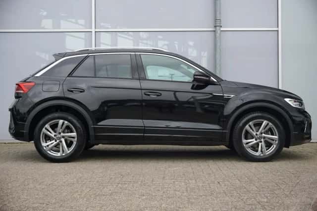 Volkswagen T-Roc (2025) thumbnail 3