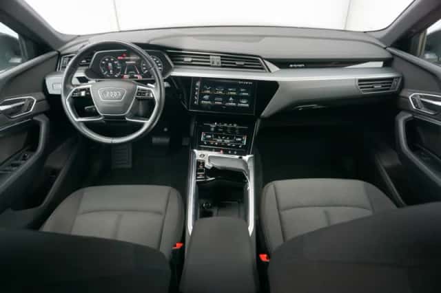 Audi e-tron (2022) thumbnail 5