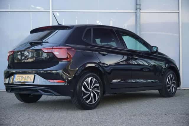 Volkswagen Polo (2024) thumbnail 2