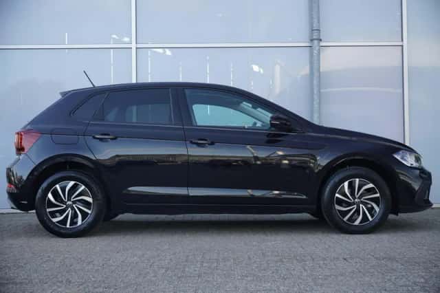 Volkswagen Polo (2024) thumbnail 3