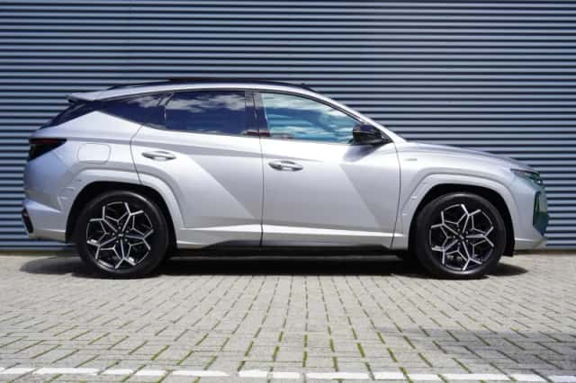 Hyundai Tucson (2023) thumbnail 3