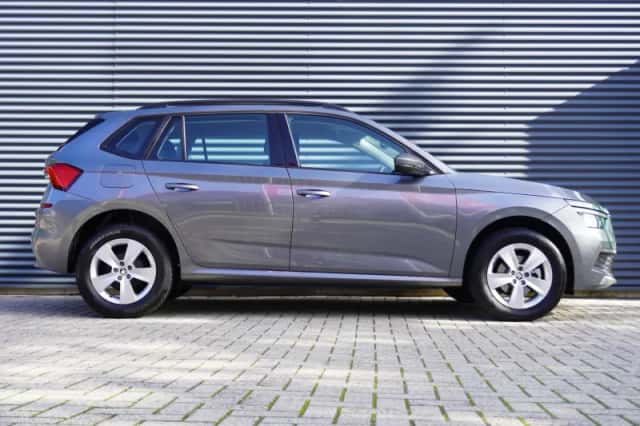 Škoda Kamiq (2023) thumbnail 3