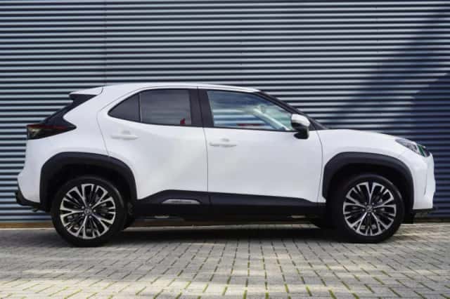 Toyota Yaris Cross (2022) thumbnail 3