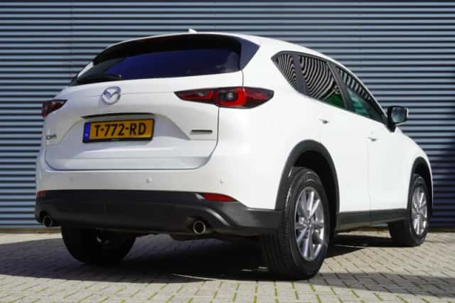 Mazda CX-5 (2022) thumbnail 2